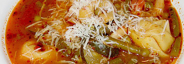 Minestrone Die klassische italienische Suppe